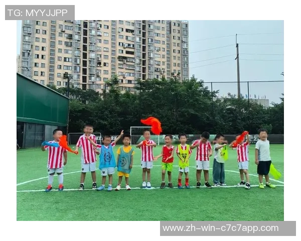 足球提示题:如何提升你的足球技巧与战术理解,成为场上的明星球员 足球提示题:如何提升你的足球技巧与战术理解,成为场上的明星球员